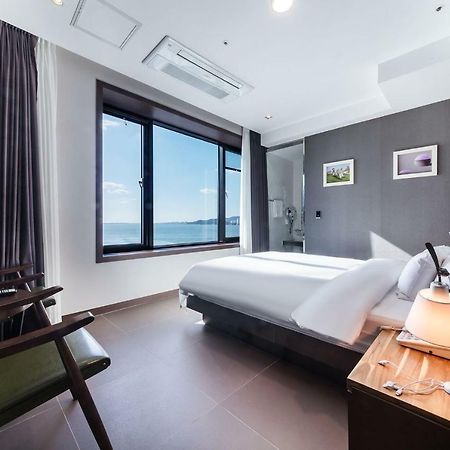 Incheon Blue Marine Hotel Екстериор снимка