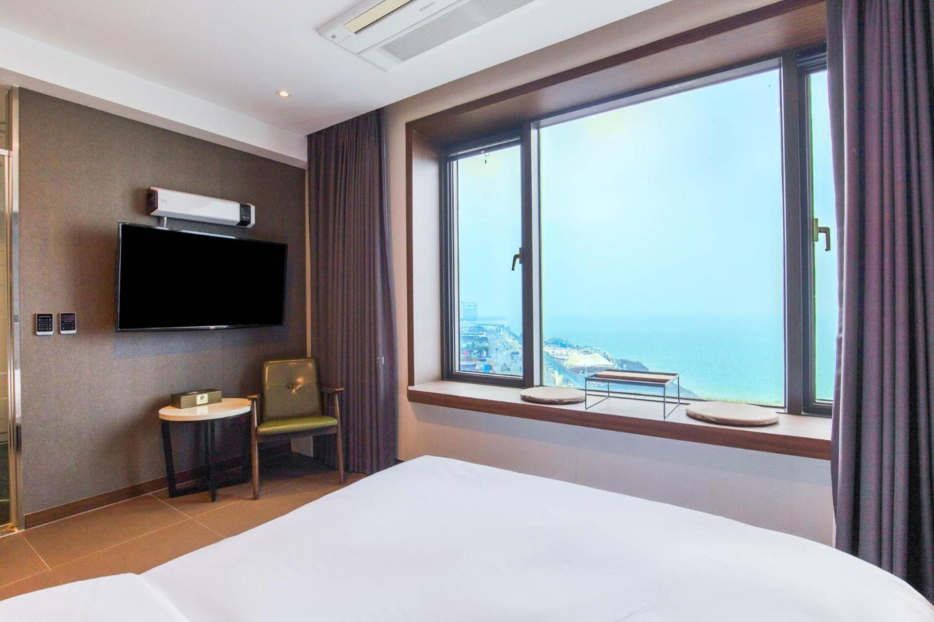 Incheon Blue Marine Hotel Екстериор снимка