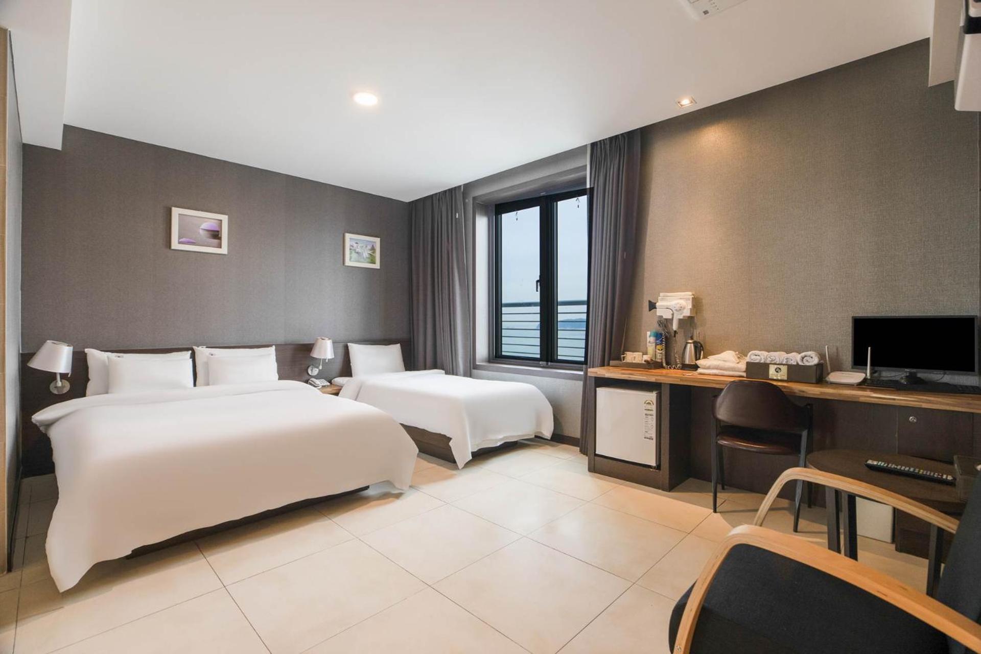Incheon Blue Marine Hotel Екстериор снимка