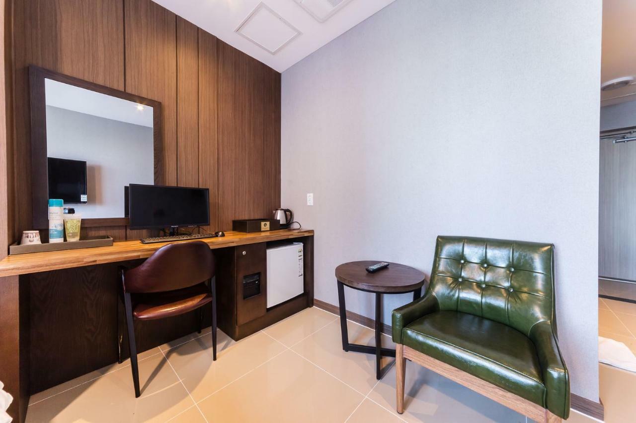 Incheon Blue Marine Hotel Екстериор снимка