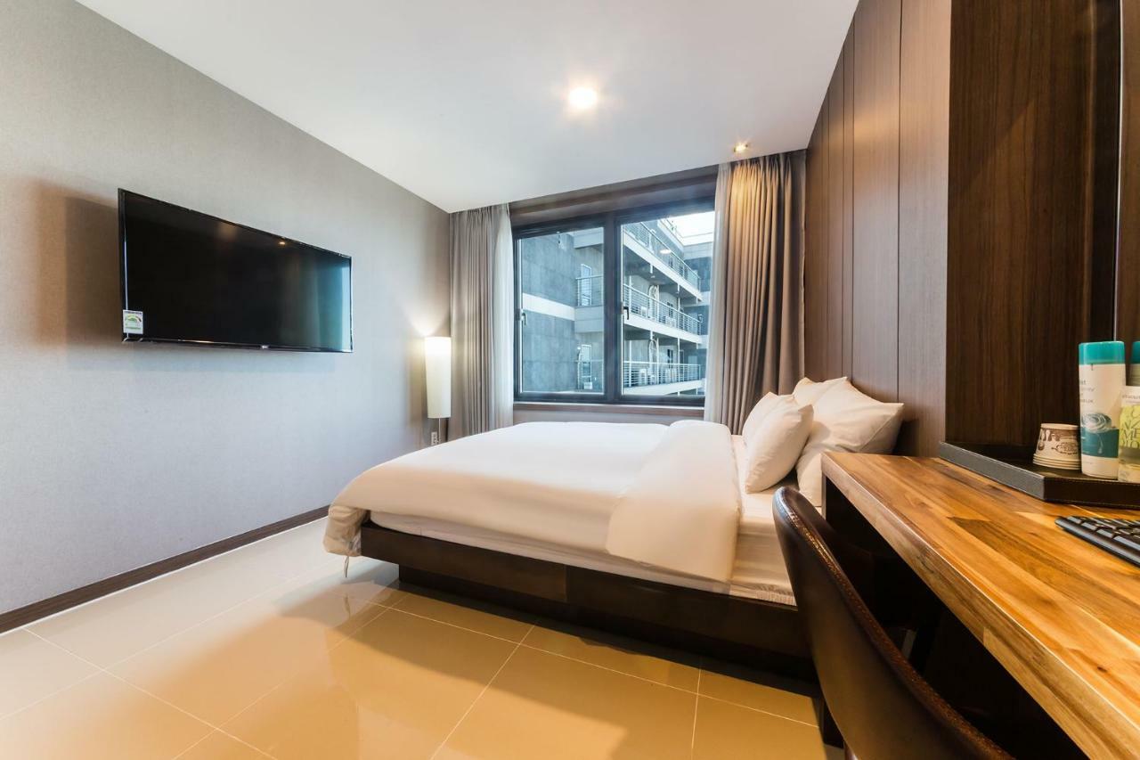 Incheon Blue Marine Hotel Екстериор снимка