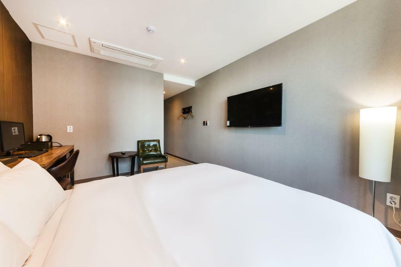 Incheon Blue Marine Hotel Екстериор снимка
