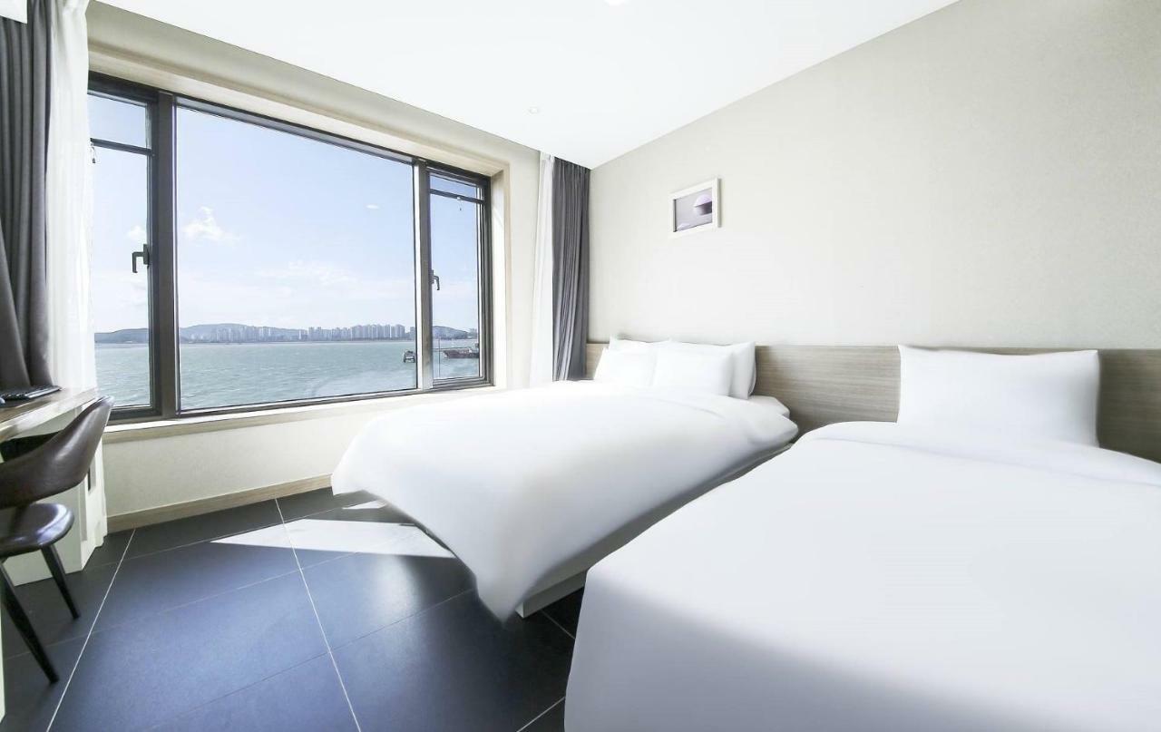 Incheon Blue Marine Hotel Екстериор снимка