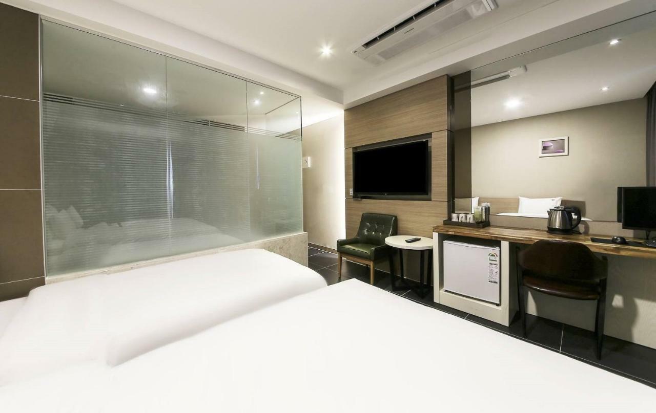 Incheon Blue Marine Hotel Екстериор снимка
