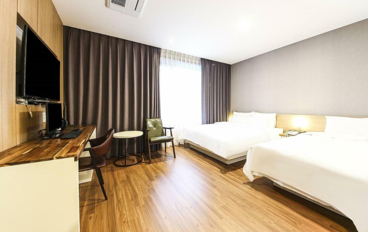 Incheon Blue Marine Hotel Екстериор снимка