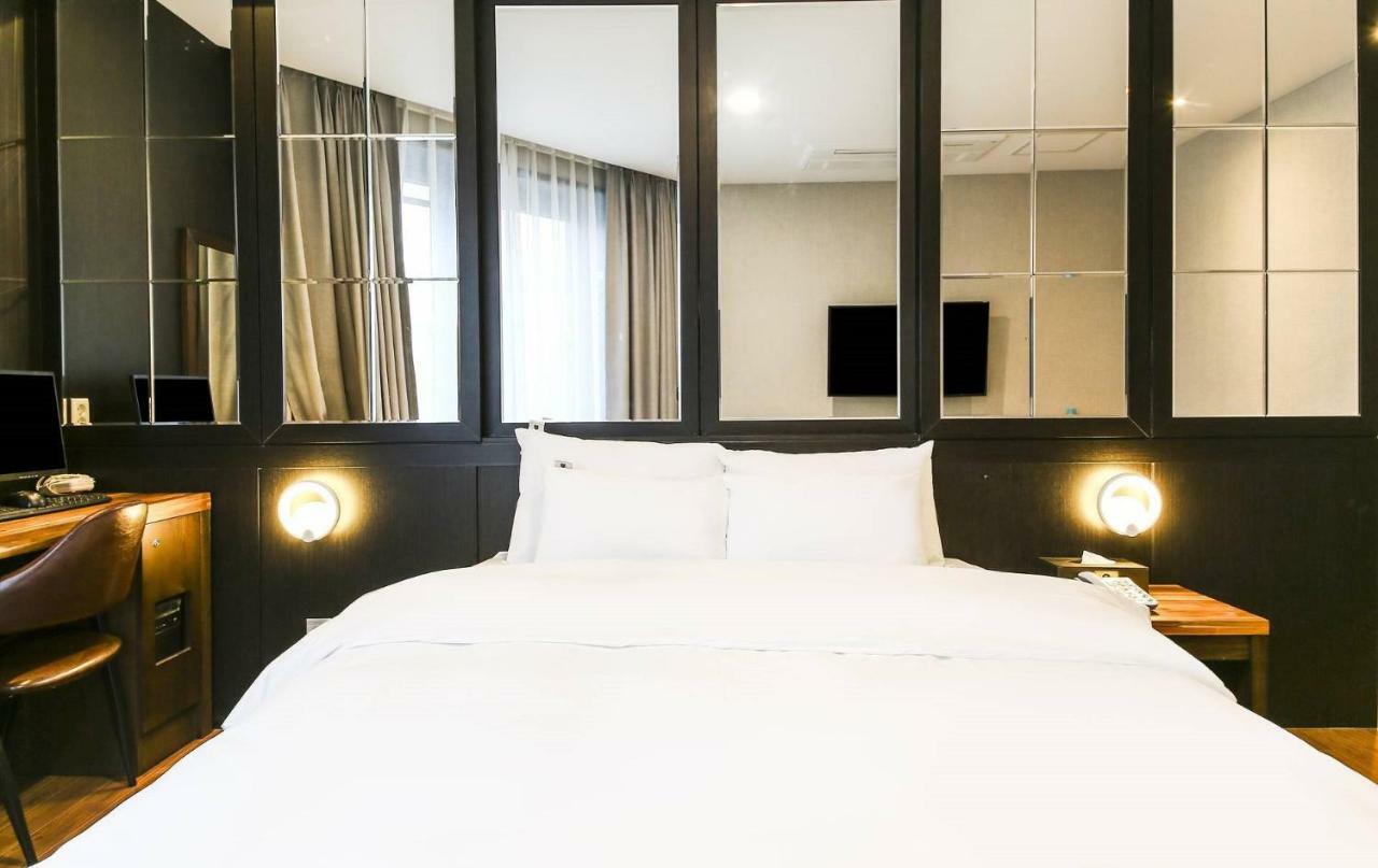 Incheon Blue Marine Hotel Екстериор снимка