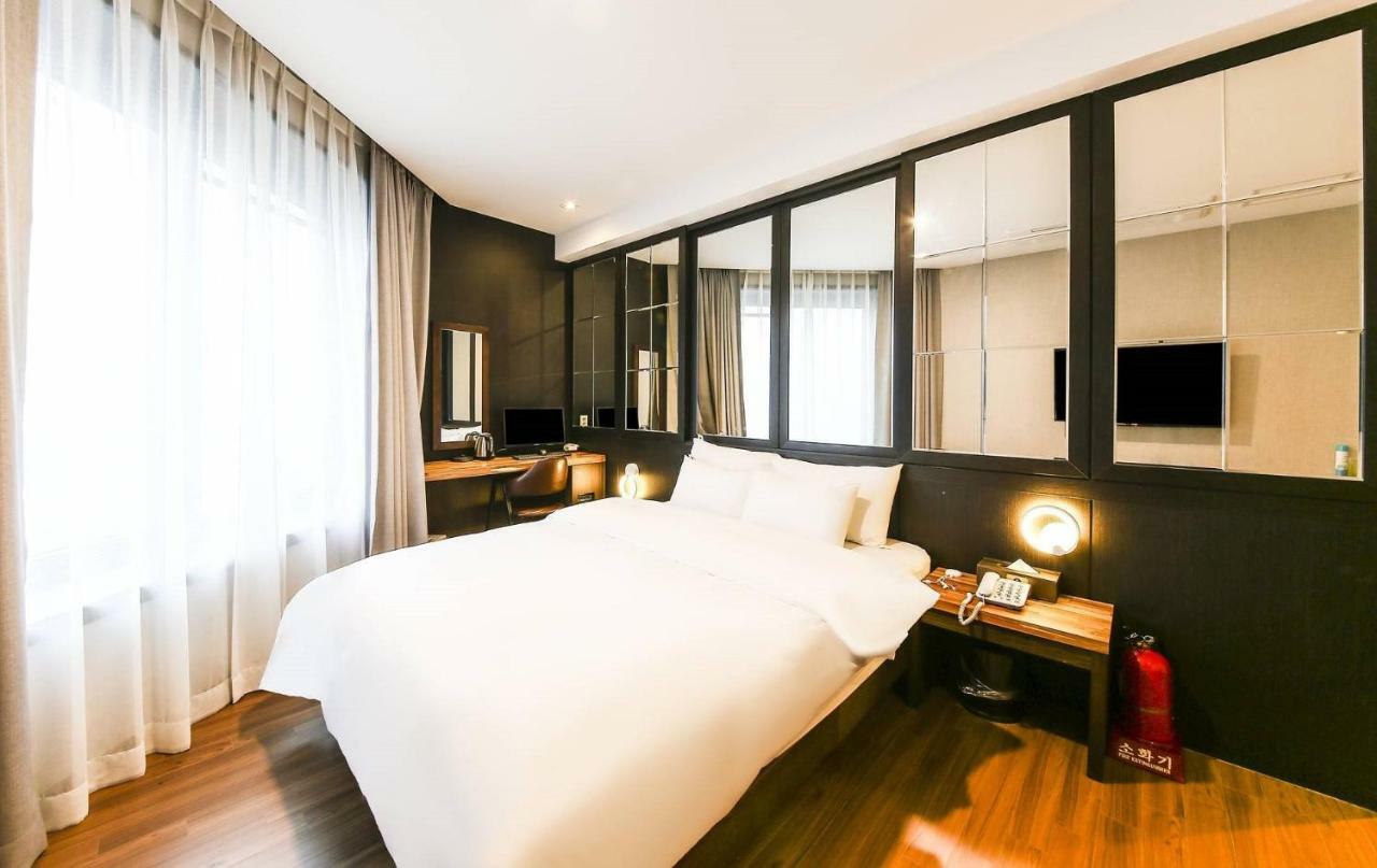Incheon Blue Marine Hotel Екстериор снимка