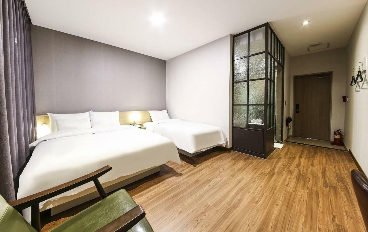 Incheon Blue Marine Hotel Екстериор снимка